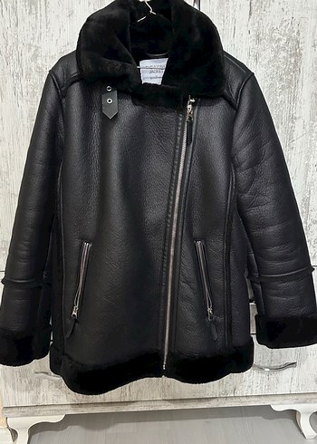 Stradivarius Siyah Kürklü Deri Biker Ceket - Görsel 3