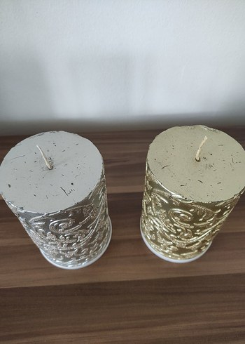Diğer Gümüş ve Gold rengi büyük mumlar