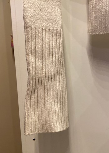 Zara Düğmeli Beyaz Hırka