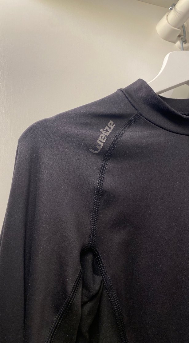 Siyah Spor Üstü - Görsel 2