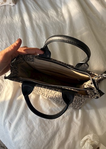 Siyah Baskılı Tokalı Kadın Omuz Çantası - Görsel 2