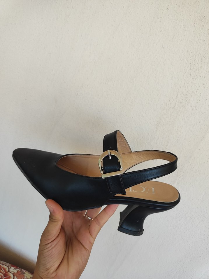 Klasik Siyah Tokalı Kadın Topuklu Ayakkabı - Görsel 4