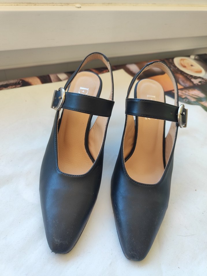 Klasik Siyah Tokalı Kadın Topuklu Ayakkabı - Görsel 2