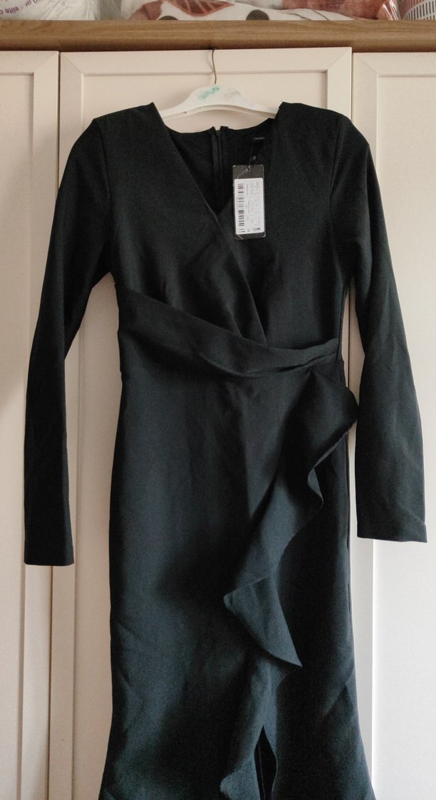 Uzun Siyah Drapeli V Yaka Elbise - Görsel 2