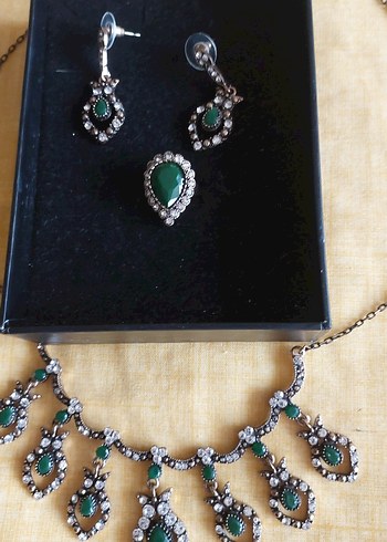 #Zümrüt yeşili kolye küpe yüzük takım. - Görsel 6