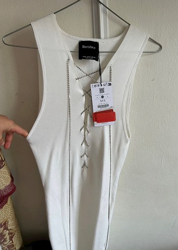 Bershka Beyaz gece elbisesi