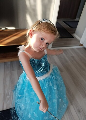 4 Yaş Beden Elsa kostüm