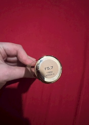 Revolution Pro CC Fondöten F5.7 - Görsel 2