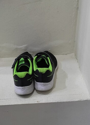 31 Beden Orjinal Nike unisex çocuk spor ayakkabı