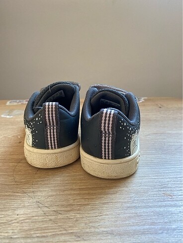 21 Beden adidas ilk adım ayakkabısı