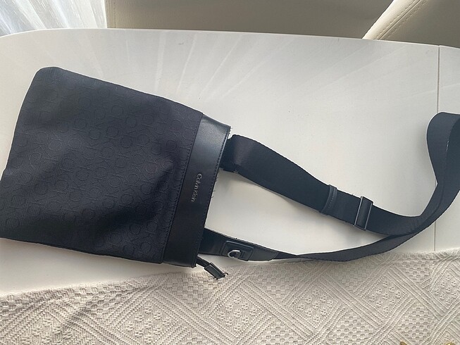 Beden Calvin Klein siyah çanta