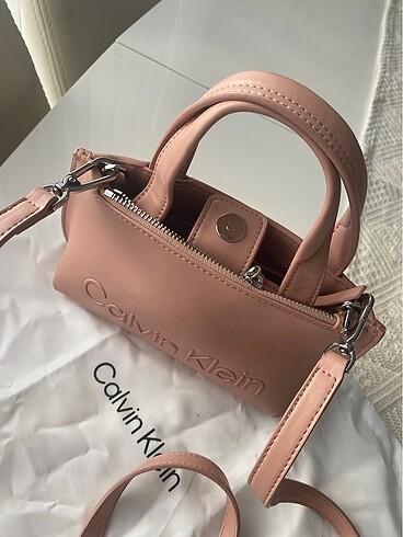 Calvin Klein Calvın Kleın toz pembe çanta