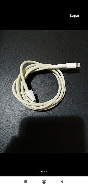 iPhone şarj kablosu