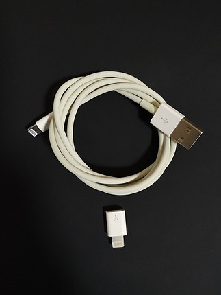 orijinal iPhone kablosu ve dönüştürücü