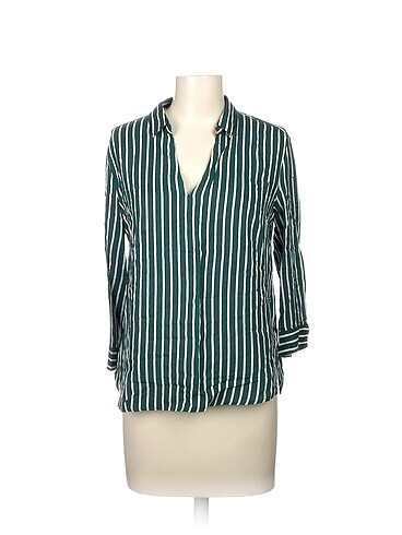 H&M Bluz %70 İndirimli.