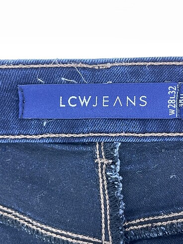 28 Beden lacivert Renk LC Waikiki Jean / Kot %70 İndirimli.