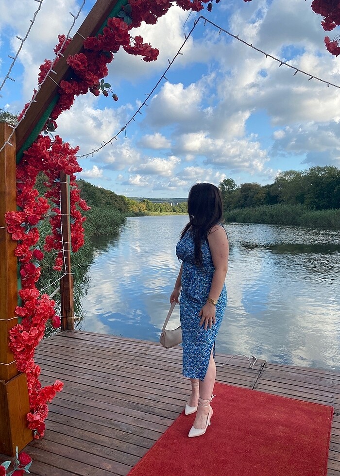 Trendyolmilla tek kollu mavi elbise - Görsel 3