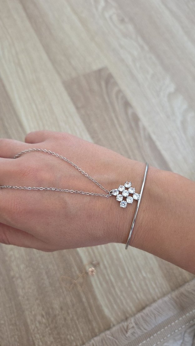 Zincir Detaylı Minimalist Kadın şahmeran - Görsel 2