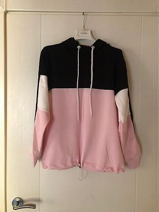 Şapkalı sweatshirt
