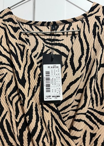 38 Beden Zebra Desenli Elbise