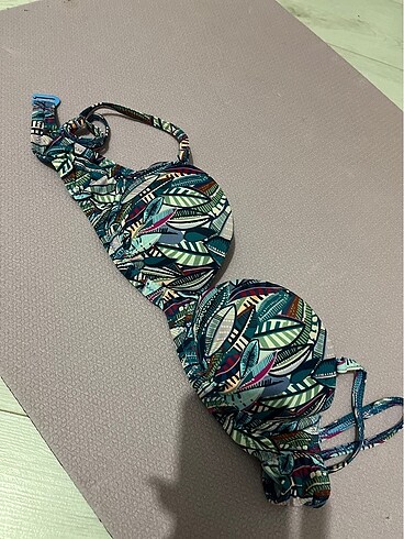 Penti pusj up bikini üstü