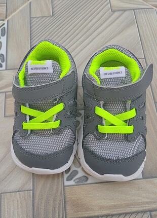 19 Beden gri Renk Nike ilk adım ayakkabısı