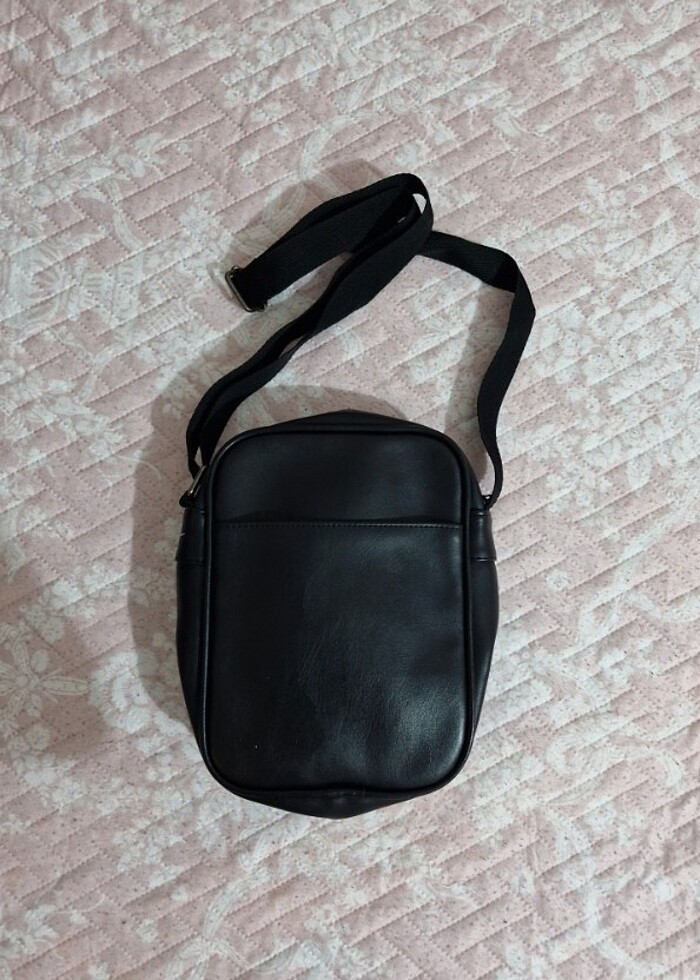 siyah askılı çanta - Görsel 3