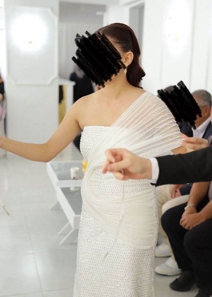 ye noiss nişan elbisesi - Görsel 2