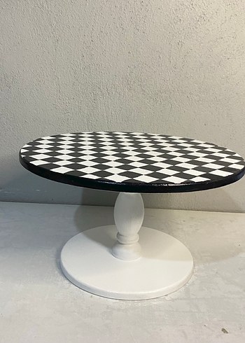  Beden Beyaz Siyah Damalı Ahşap Pasta Yükseltici