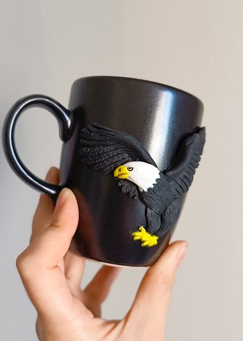 Siyah Kartal Figürlü Seramik Kupa - Görsel 2