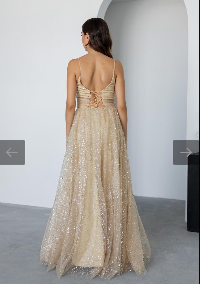 Nişan Nişanlık Pullu Simli Abiye Elbise - Görsel 2