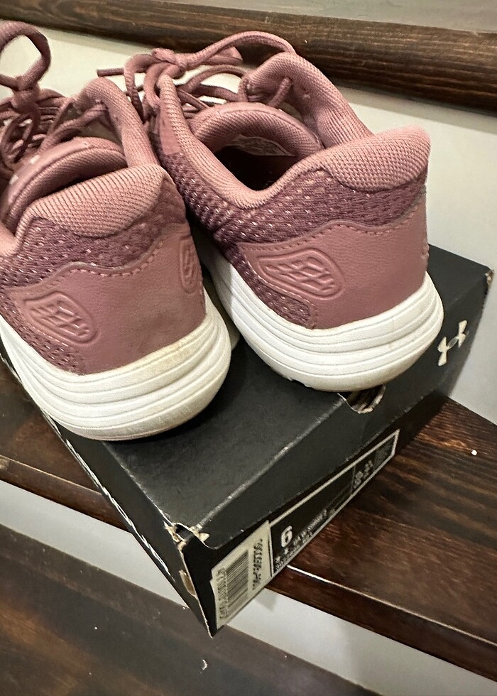 UNDER ARMOUR 38.5 NO 24.5 CM - Görsel 3
