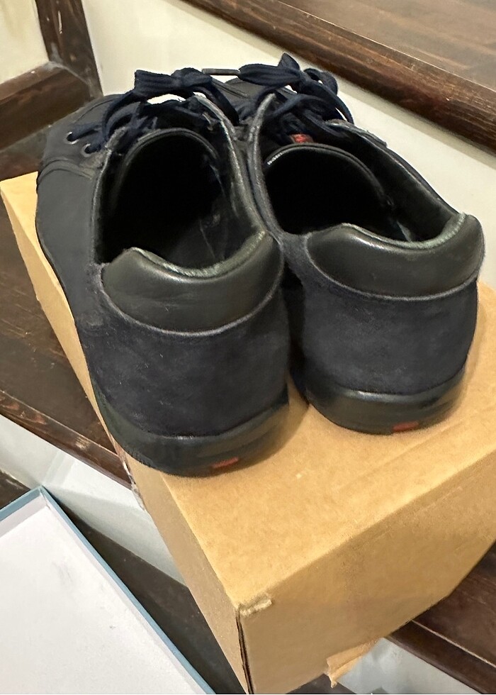 ORJİNAL PRADA 42 NO 28 CM - Görsel 3