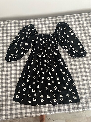 bershka elbise