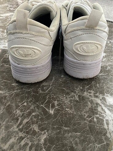 42 Beden beyaz Renk Adidas adi200