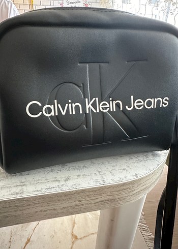 Calvin Klein Calvin Klein Jeans Siyah Deri Kadın Omuz Çantası