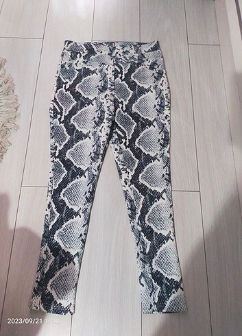 @taytpantalon