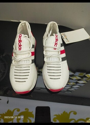 29 Beden beyaz Renk @adidas@sporayakkabı