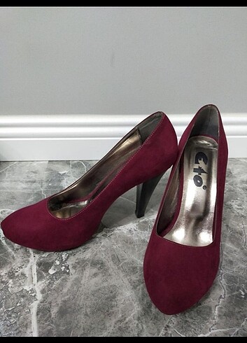 Nine West @eto@abiye