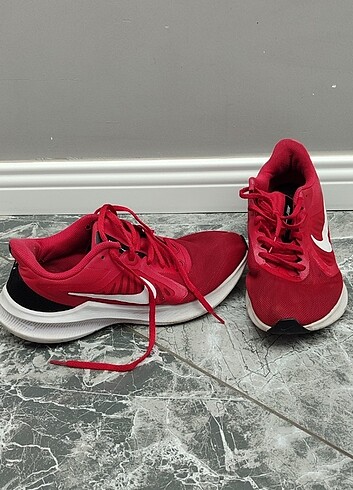Nike @NikeAirpegasus@Nike