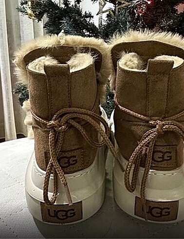 38 Beden Ugg bot