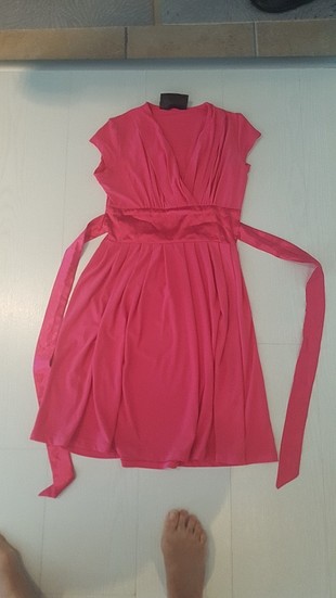 pembe elbise