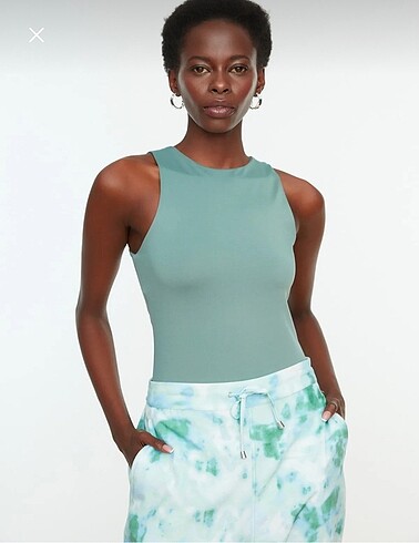 Halter yaka mint çıtçıtlı body