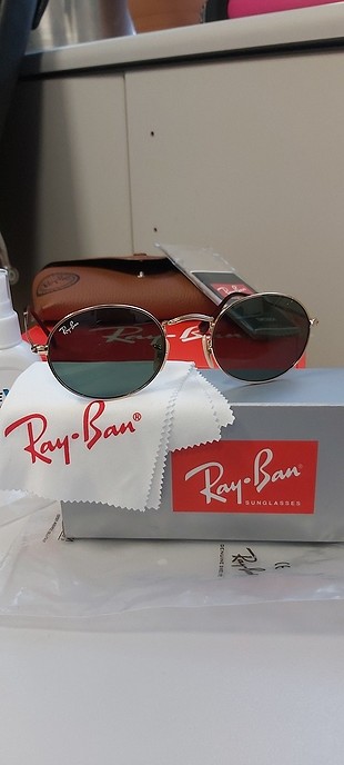 diğer Beden siyah Renk kullanilmamis orjinal sifir rayban oval lenses