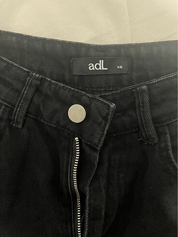 Adil Işık Adl bol paça jean