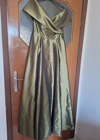Kayık Yaka Abiye