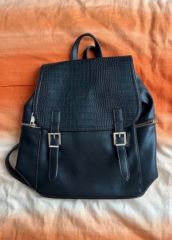 Kadın Siyah Deri Sırt Çantası - Görsel 8