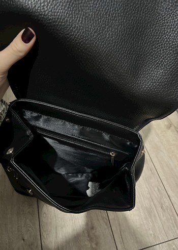 Kadın Siyah Deri Sırt Çantası - Görsel 5