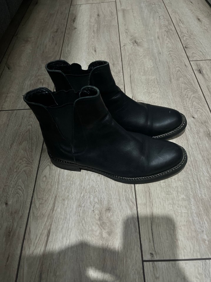 Siyah Deri Kadın Bot - Tokalı, Topuklu - Görsel 2