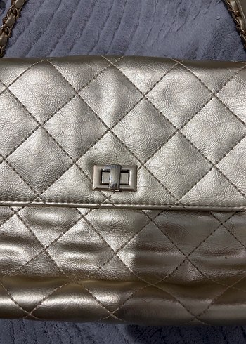 Zincir Detaylı Altın Rengi Deri Kadın Çanta - Görsel 5